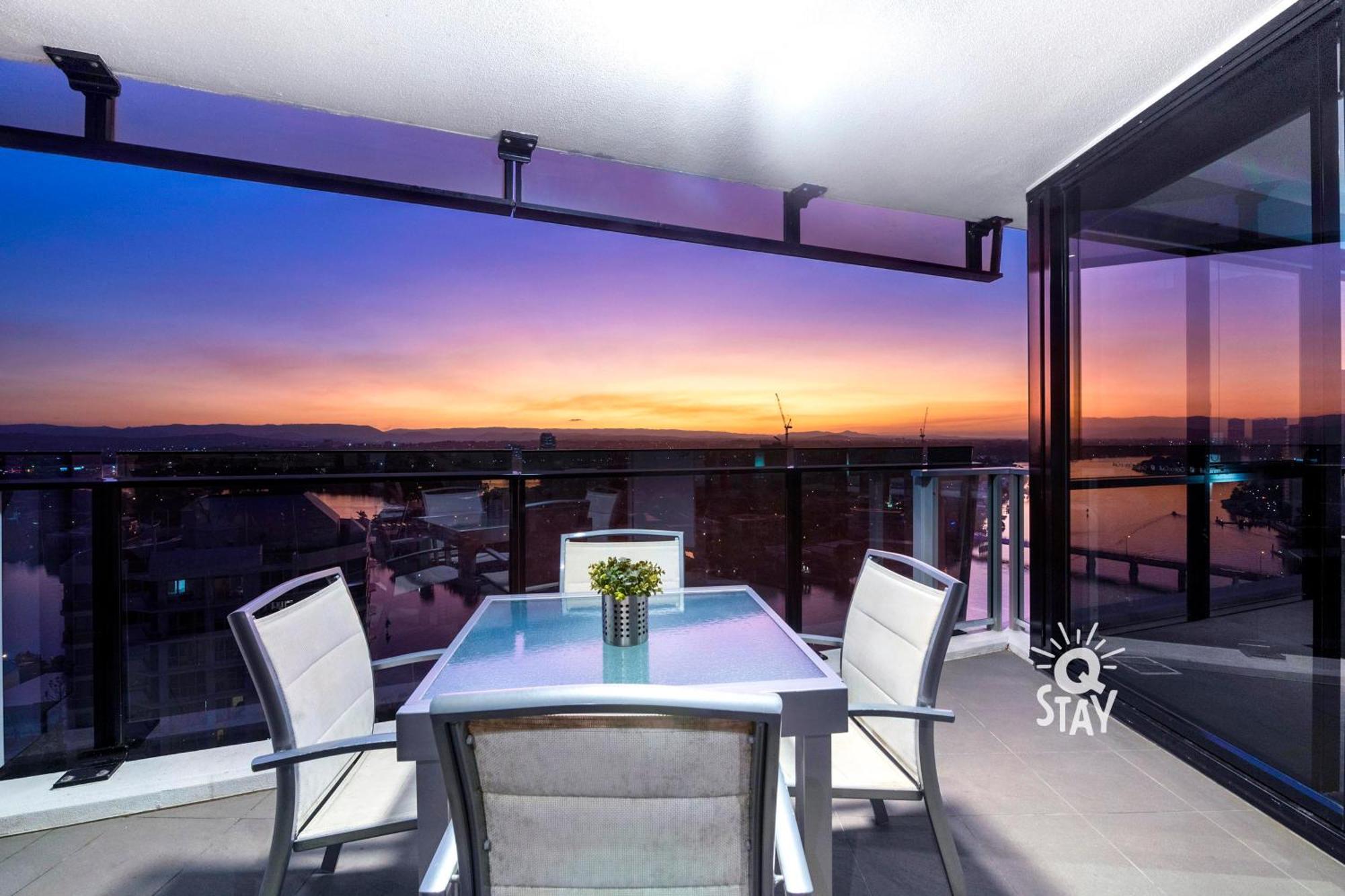 Circle On Cavill Surfers Paradise Mid Week Madness Deal - Q Stay Gold Coast Exterior foto